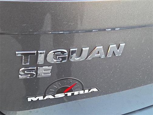 2018 Volkswagen Tiguan 2.0T SE