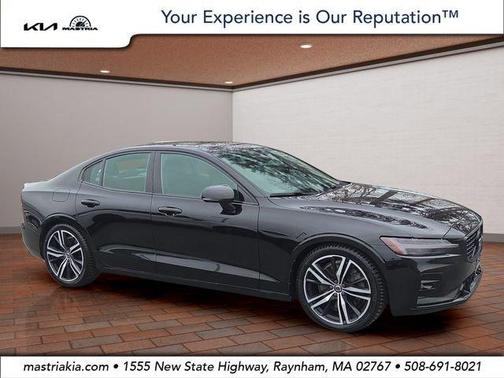 2019 Volvo S60 T6 R-Design