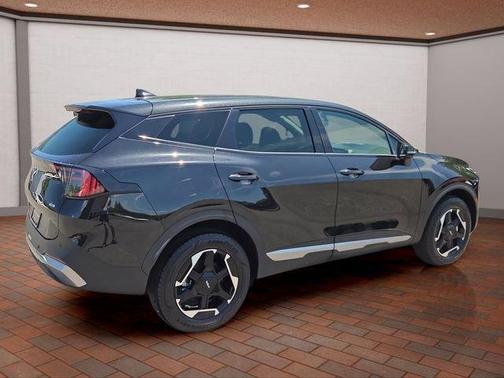 Black 2026 Kia Sportage Hybrid S