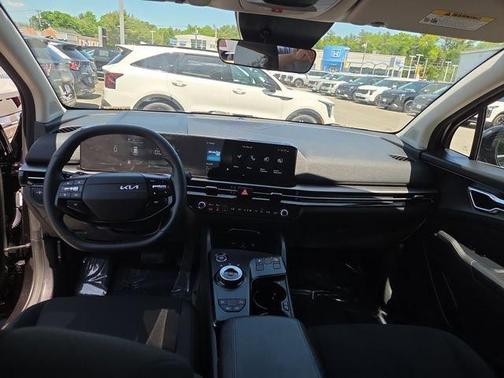 Black 2026 Kia Sportage Hybrid S