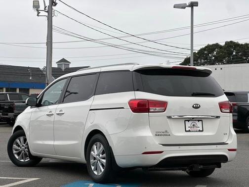 2016 Kia Sedona LX