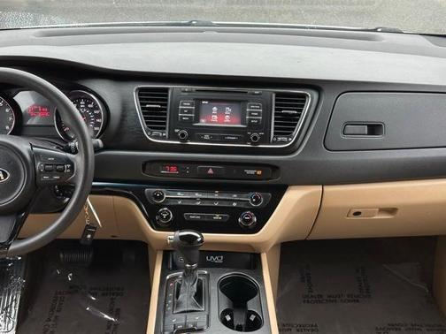 2016 Kia Sedona LX