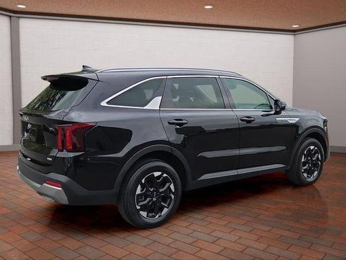 Ebony Black 2024 Kia Sorento S