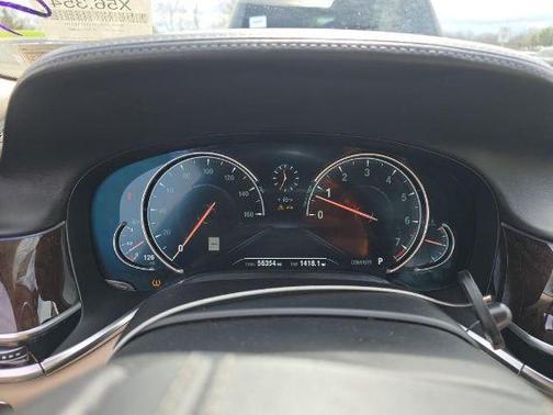 White Metallic 2016 BMW 750 i xDrive