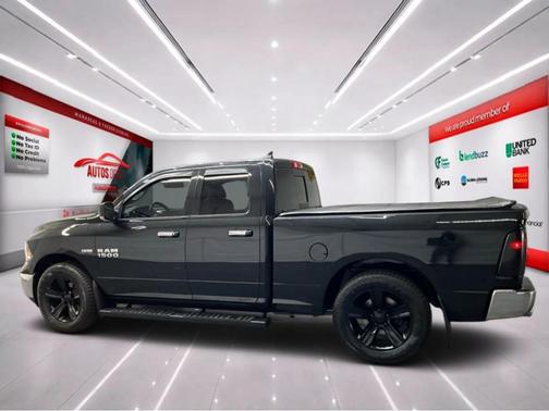 Brilliant Black Crystal Pearlcoat 2016 RAM 1500 Big Horn