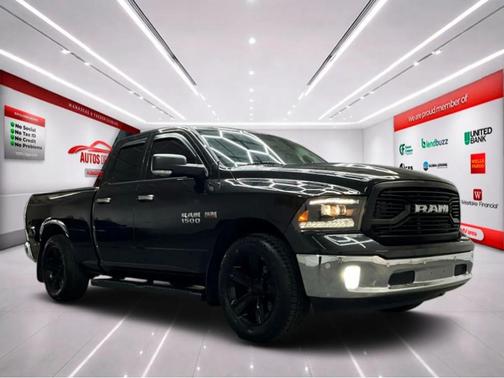 Brilliant Black Crystal Pearlcoat 2016 RAM 1500 Big Horn