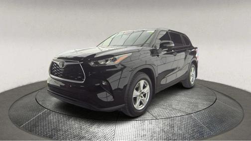2020 Toyota Highlander LE