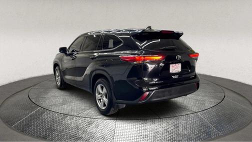 2020 Toyota Highlander LE