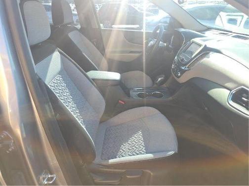 Sterling Gray Metallic 2023 Chevrolet Equinox LS