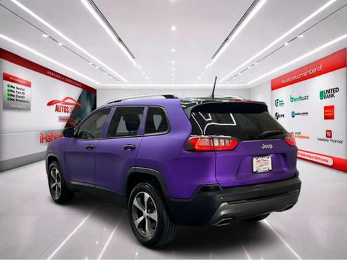 Bright White Clearcoat 2019 Jeep Cherokee Limited