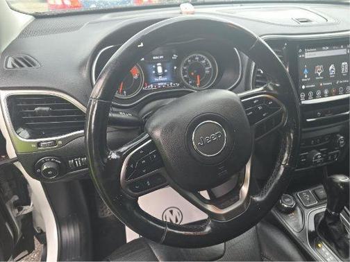 Bright White Clearcoat 2019 Jeep Cherokee Limited