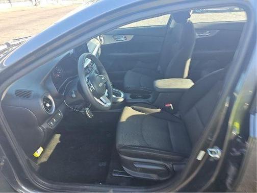 Gravity Gray 2022 Kia Forte LXS