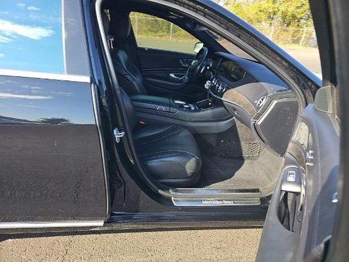 Black 2017 Mercedes-Benz S-Class S 550 4MATIC