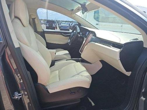 2018 Tesla Model X 75D