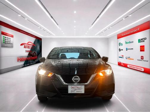 Black 2022 Nissan Versa 1.6 SV