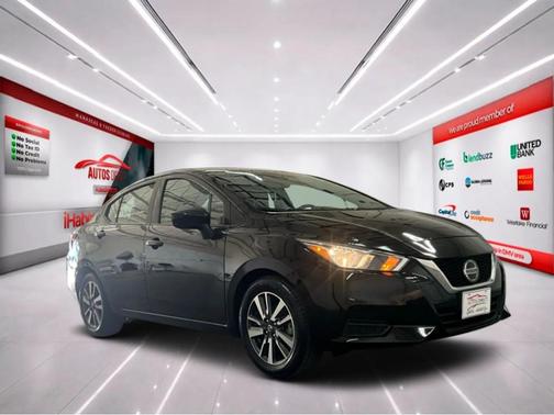 Black 2022 Nissan Versa 1.6 SV