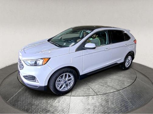 White Metallic 2022 Ford Edge SEL