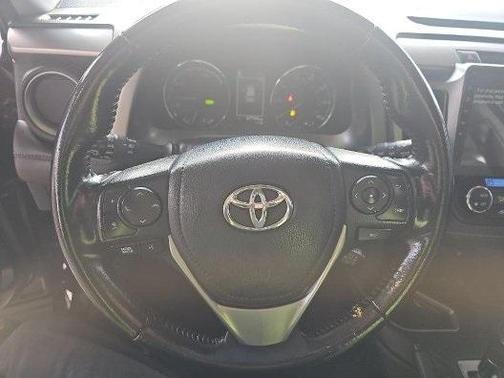 2018 Toyota RAV4 Hybrid XLE