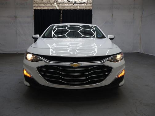 Summit White 2024 Chevrolet Malibu 1LS