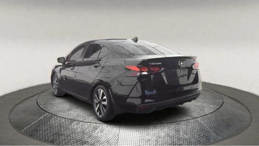 2021 Nissan Versa 1.6 SR