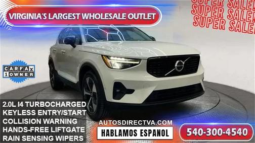 2023 Volvo XC40 B4 Ultimate Dark Theme