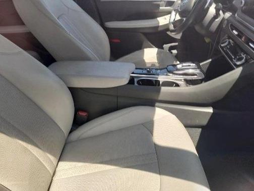 2022 Hyundai SONATA Limited