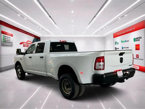 Bright White Clearcoat 2024 RAM 3500 Tradesman