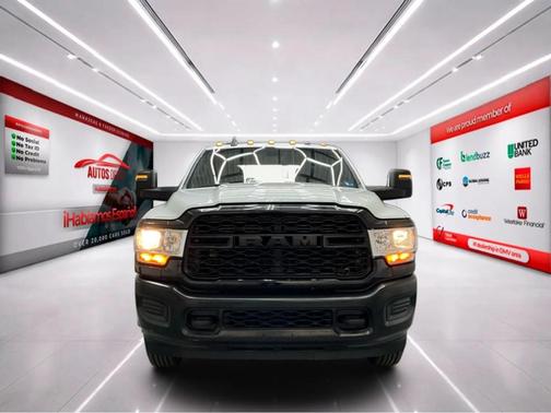Bright White Clearcoat 2024 RAM 3500 Tradesman