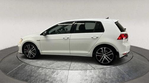 2017 Volkswagen Golf GTI Sport 4-Door
