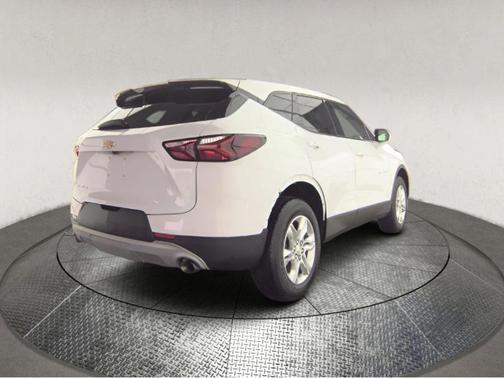 Summit White 2022 Chevrolet Blazer 2LT