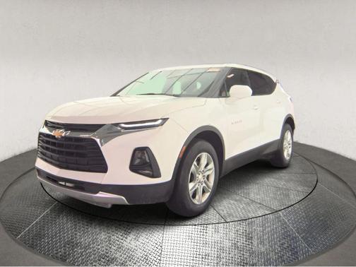 Summit White 2022 Chevrolet Blazer 2LT