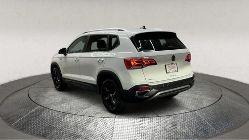 2022 Volkswagen Taos 1.5T SEL