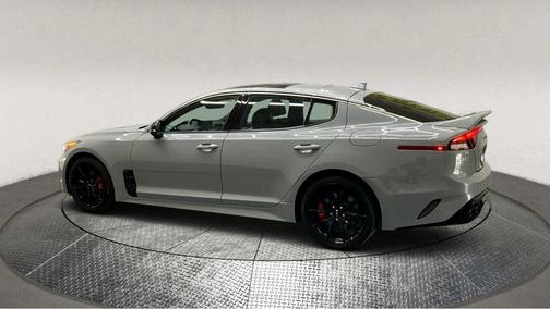 2022 Kia Stinger GT2