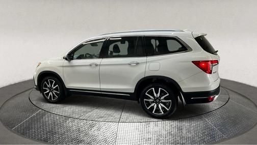2021 Honda Pilot Touring 8-Passenger