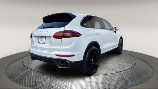 2016 Porsche Cayenne Base