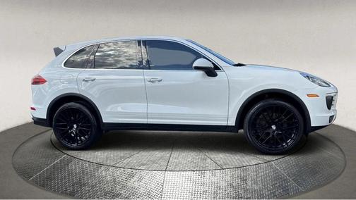 2016 Porsche Cayenne Base