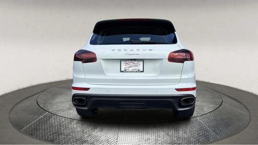 2016 Porsche Cayenne Base