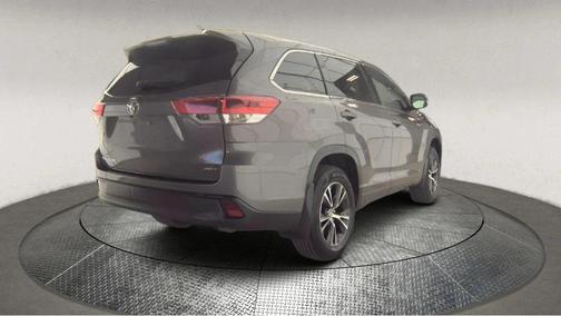 2017 Toyota Highlander LE