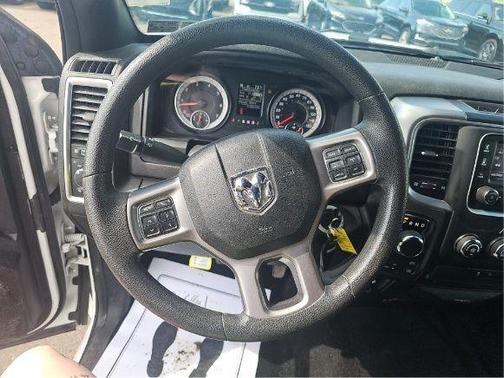 Bright White Clearcoat 2022 RAM 1500 Classic SLT