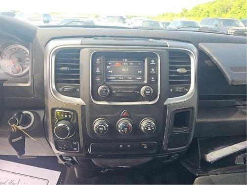 Bright White Clearcoat 2022 RAM 1500 Classic SLT