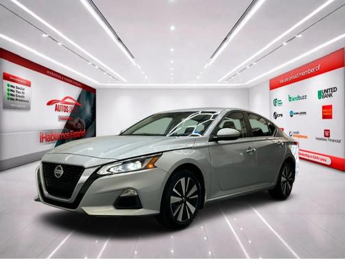 Brilliant Silver Metallic 2021 Nissan Altima 2.5 SV