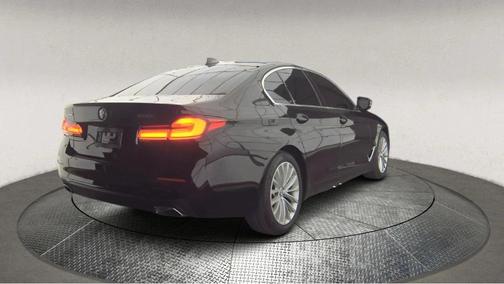 2021 BMW 530 i xDrive