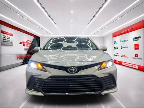 2022 Toyota Camry LE