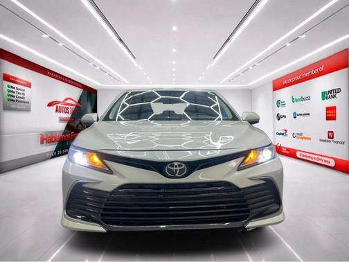 2022 Toyota Camry LE