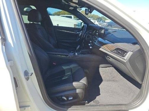 2019 BMW 530e iPerformance