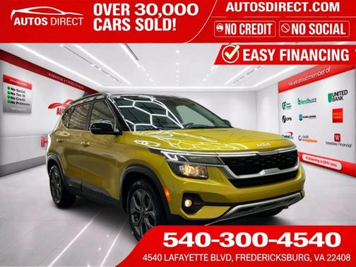 Starbright Yellow / Black Roof 2023 Kia Seltos S