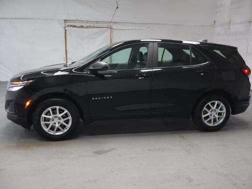 Mosaic Black Metallic 2023 Chevrolet Equinox LS