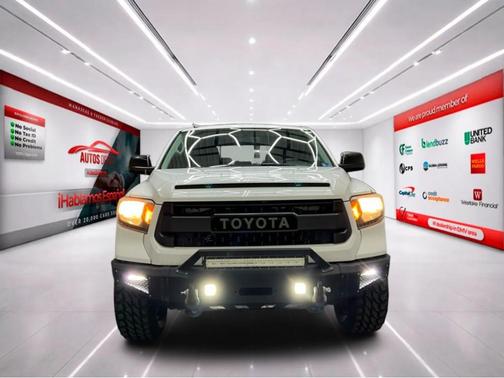 Super White 2015 Toyota Tundra TRD Pro