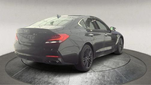 2019 Genesis G70 3.3T Design