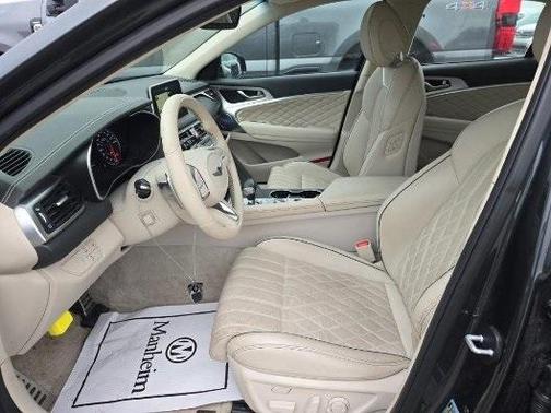 2019 Genesis G70 3.3T Design